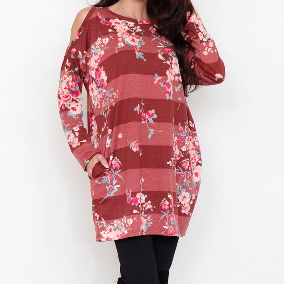 Sz L Burgundy Floral Cold-Shoulder Tunic - by egs by éloges - Picture 1 of 2